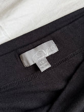 Lade das Bild in den Galerie-Viewer, Morgan Spencer skirt: Size 12