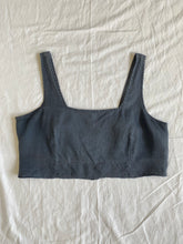 Load image into Gallery viewer, Vamp top: Size 16