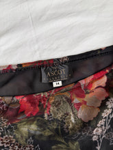 Load image into Gallery viewer, The Ascot Collection skirt: Size 14