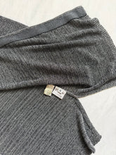 Load image into Gallery viewer, Aust cardigan: Size M
