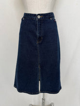 Cargar imagen en el visor de la galería, Her skirt: Size 14