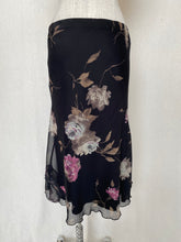 Load image into Gallery viewer, Ella J skirt: Size 12