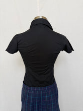 Lade das Bild in den Galerie-Viewer, Switch shirt: Size 6