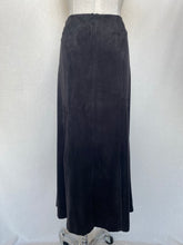 Load image into Gallery viewer, Synergy skirt: Size 18