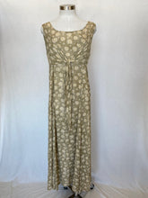 将图片加载到图库查看器,Floral dress: Size 2XL