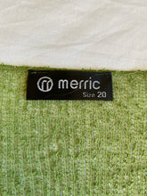 Lade das Bild in den Galerie-Viewer, Merric shawl: Size 20