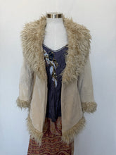 Load image into Gallery viewer, Spiral coat: Size 8