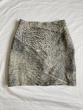 Load image into Gallery viewer, Leather skirt: Size XS
