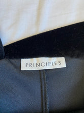 Lade das Bild in den Galerie-Viewer, Principles dress: Size 8