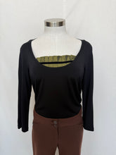 Load image into Gallery viewer, V Luxe top: Size 12