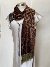 Load image into Gallery viewer, Velvet scarf