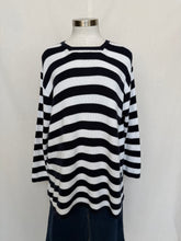 Load image into Gallery viewer, Verge jumper: Size M