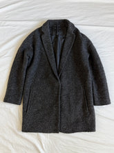 गैलरी व्यूवर में इमेज लोड करें, Dorothy coat: Size 10