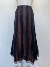 Load image into Gallery viewer, Grace Hill skirt: Size 16