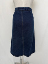 Cargar imagen en el visor de la galería, Her skirt: Size 14