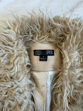 Load image into Gallery viewer, Spiral coat: Size 8