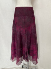 Load image into Gallery viewer, Jane Daniels skirt: Size 8