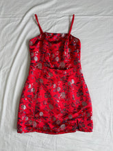 Lade das Bild in den Galerie-Viewer, Knight Angel dress: Size 8