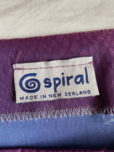 Load image into Gallery viewer, Spiral pants: Size 12