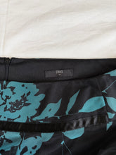 Cargar imagen en el visor de la galería, Staxs skirt: Size 12