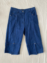 Load image into Gallery viewer, Kooky capris: Size 10