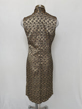 Lade das Bild in den Galerie-Viewer, Jacqui.E dress: Size 10