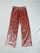 Lade das Bild in den Galerie-Viewer, Victoria’s Secret pants: Size XS