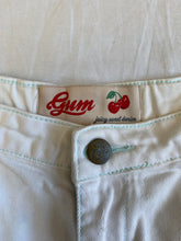 Load image into Gallery viewer, Gum shorts: Size 12