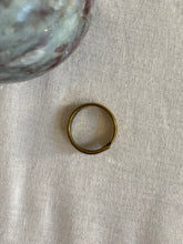 Load image into Gallery viewer, Spiral ring