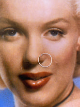 Load image into Gallery viewer, Silver nose ring- Medium