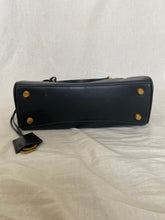 Load image into Gallery viewer, Leather bag
