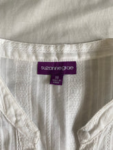 Load image into Gallery viewer, Suzanne Grae Blouse: Size 10
