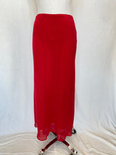 Load image into Gallery viewer, Classique skirt: Size 10
