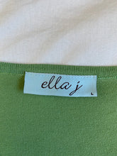 Load image into Gallery viewer, Ella J top: Size L
