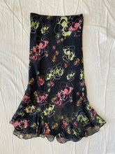 Lade das Bild in den Galerie-Viewer, Y2K Garage skirt: Size S
