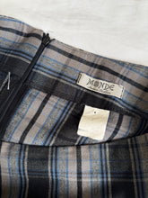 Lade das Bild in den Galerie-Viewer, Monde skirt: Size 10
