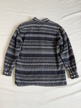 Load image into Gallery viewer, Jeanswest shirt: Size M
