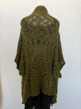 Load image into Gallery viewer, Witchery cardigan: Size XS/S
