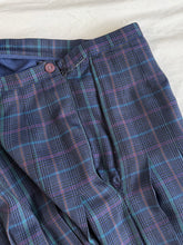 Load image into Gallery viewer, Stylemaster skirt: Size 22

