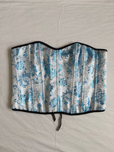 Load image into Gallery viewer, Sweet Temptations corset: Size 20

