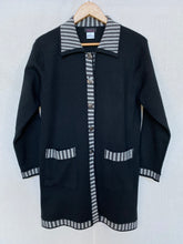 Load image into Gallery viewer, Viola cardigan: Size L
