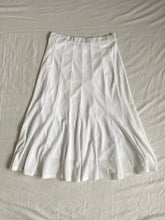Load image into Gallery viewer, Youlim skirt: Size XL
