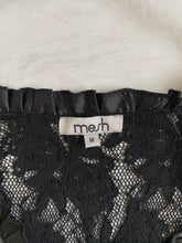 Load image into Gallery viewer, Mesh blouse: Size M

