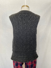 Load image into Gallery viewer, Amy Taylor vest: Size M

