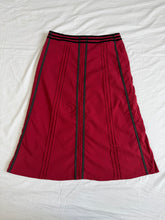 Lade das Bild in den Galerie-Viewer, Charade skirt: Size 14
