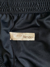 Load image into Gallery viewer, Bendon shorts: Size S
