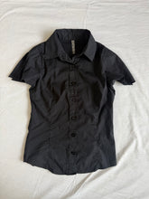 Load image into Gallery viewer, Switch shirt: Size 6

