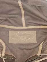 Load image into Gallery viewer, Sussan hoodie: Size M
