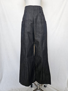 Reign pants: Size 8