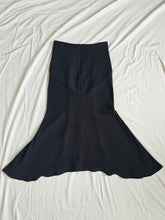 Load image into Gallery viewer, Shona Joy skirt: Size 8
